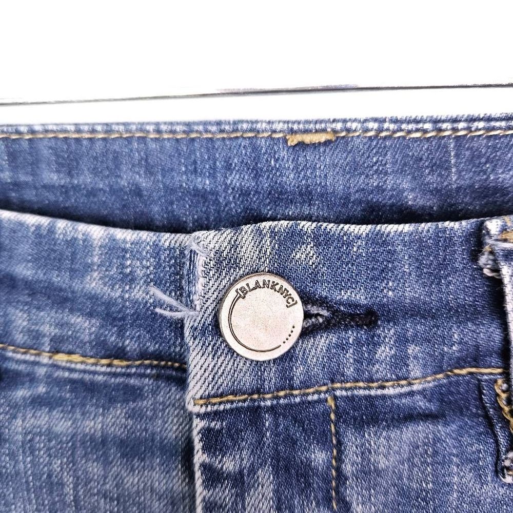 [BLANK NYC] Faithful 90's Y2K Inspired Way Back When Denim Raw Hem Skirt Size 28 - Picture 5 of 11